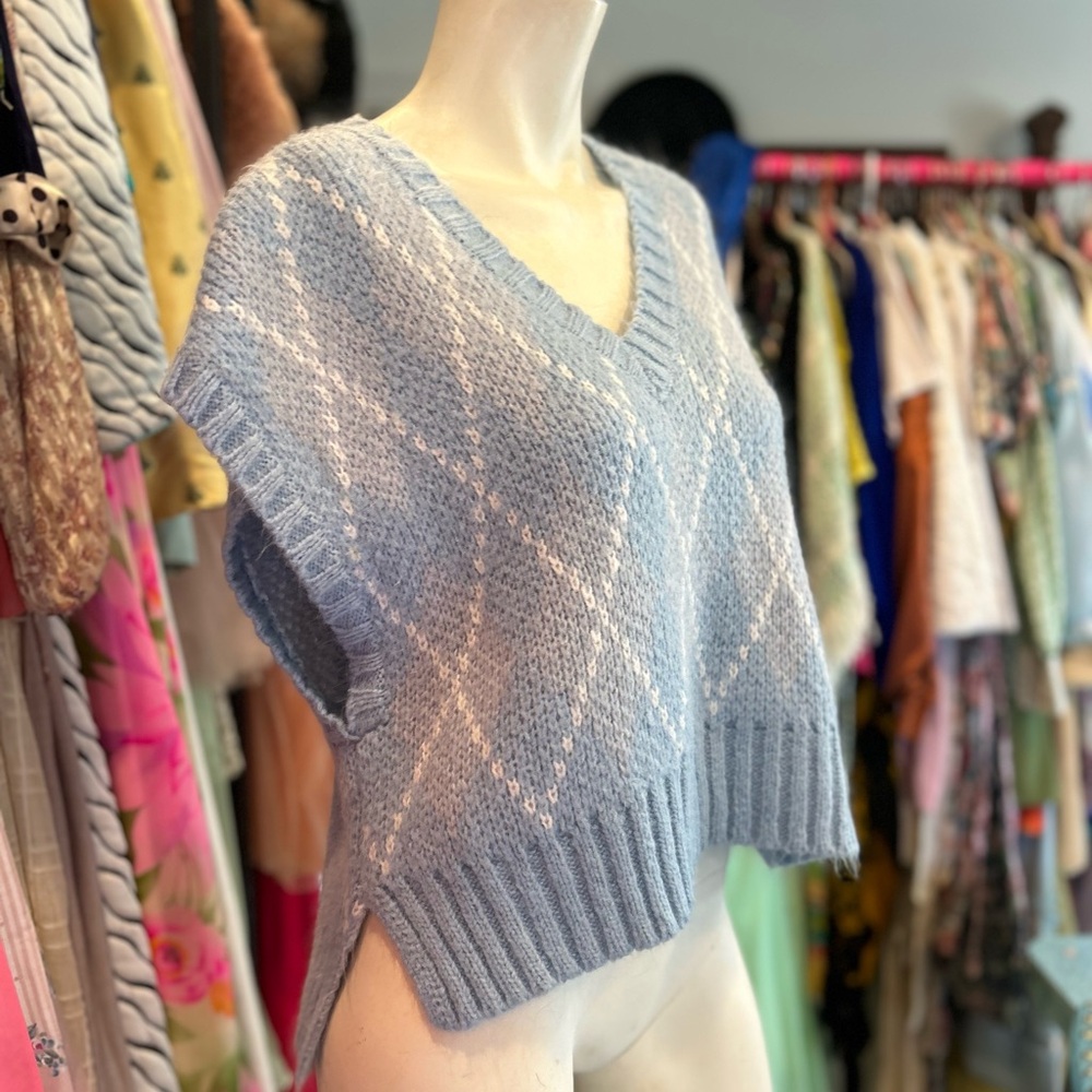 Boxie Sweater Vest